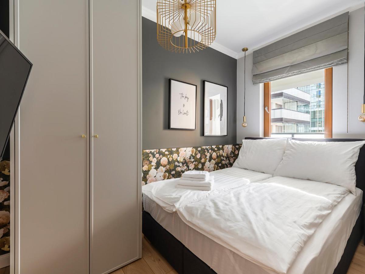 Yoursecondflat Grzybowska Metropoint Варшава Экстерьер фото