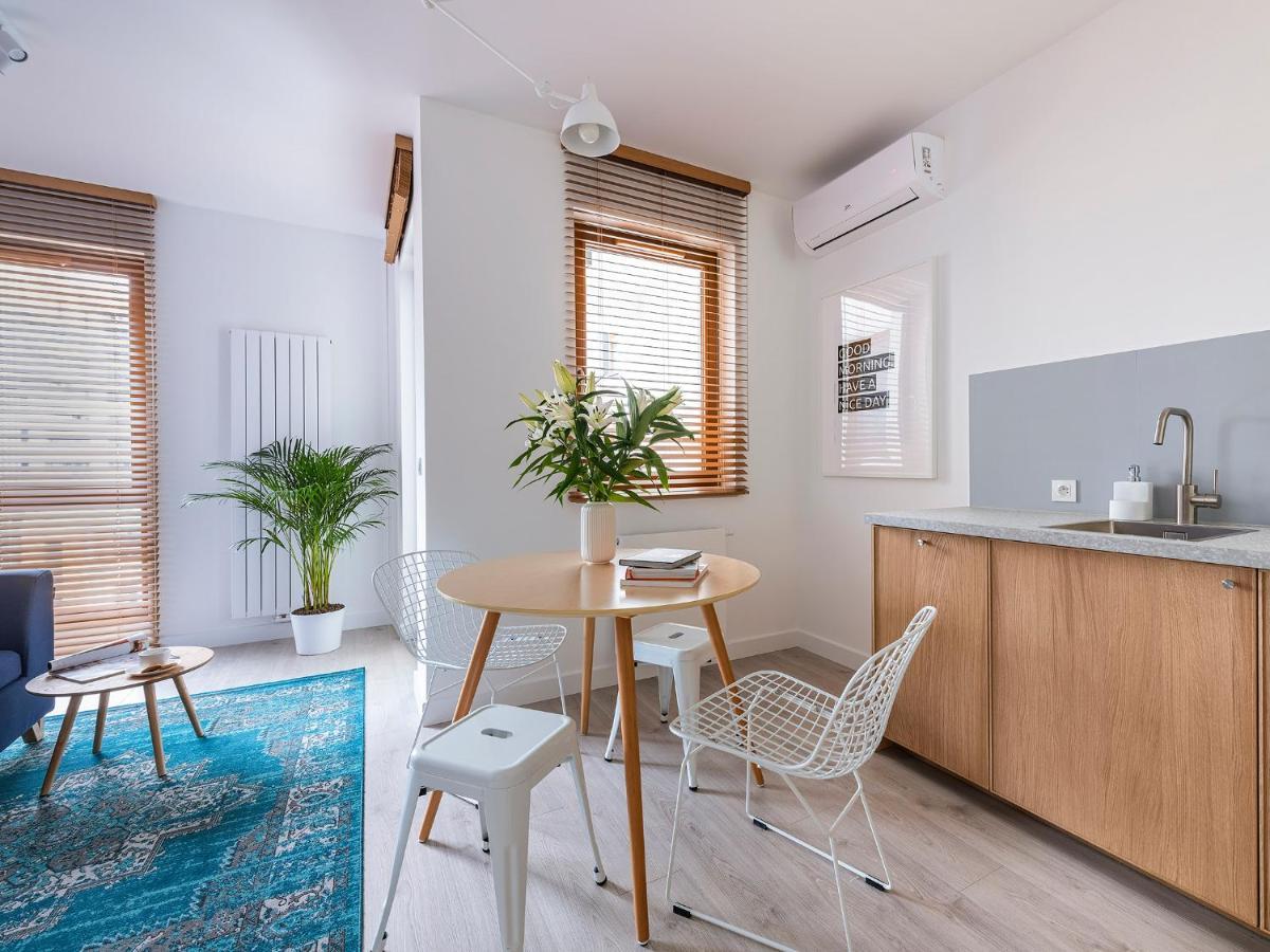 Yoursecondflat Grzybowska Metropoint Варшава Экстерьер фото