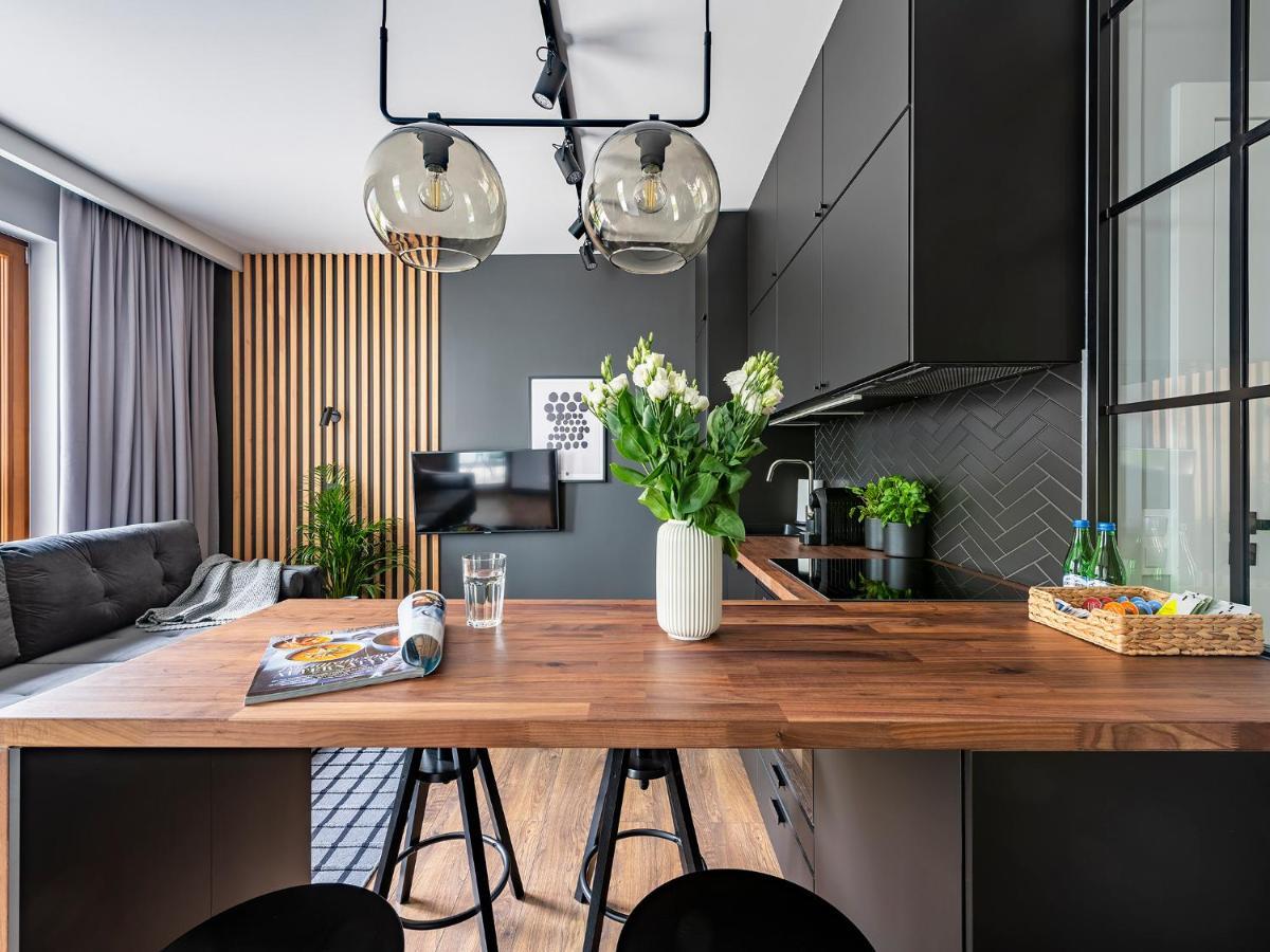 Yoursecondflat Grzybowska Metropoint Варшава Экстерьер фото
